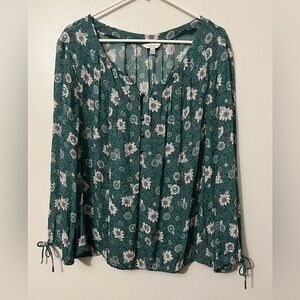 Lucky Brand Green Floral Peasant Top with Delicate Round Buttons